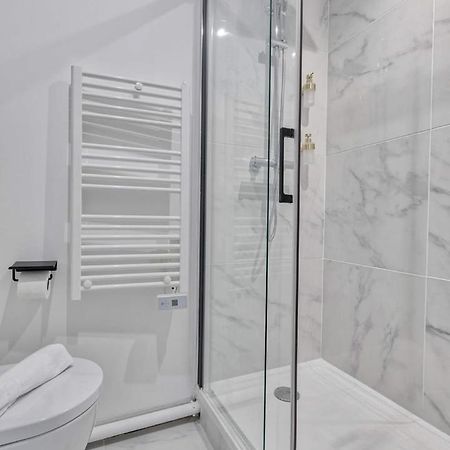 Appartement Renove Proche Arc Triomphe - 2P Paris Exteriör bild